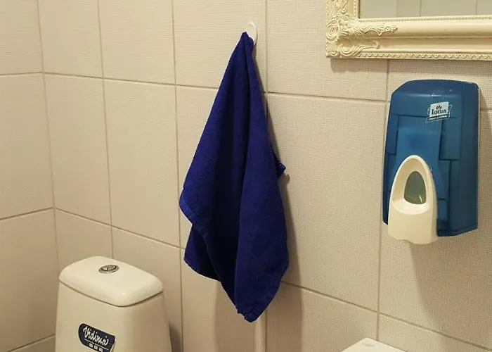 Martas Street Ostello *