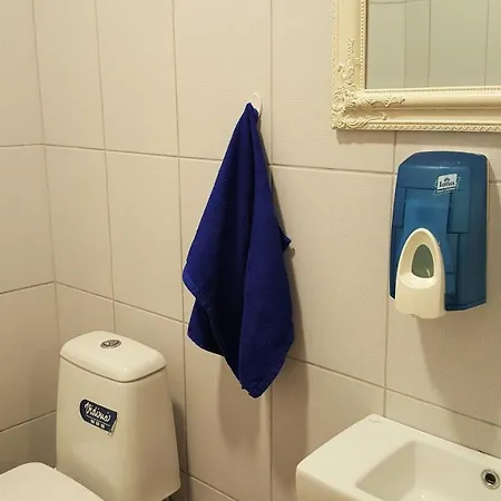 Martas Street Hostal *